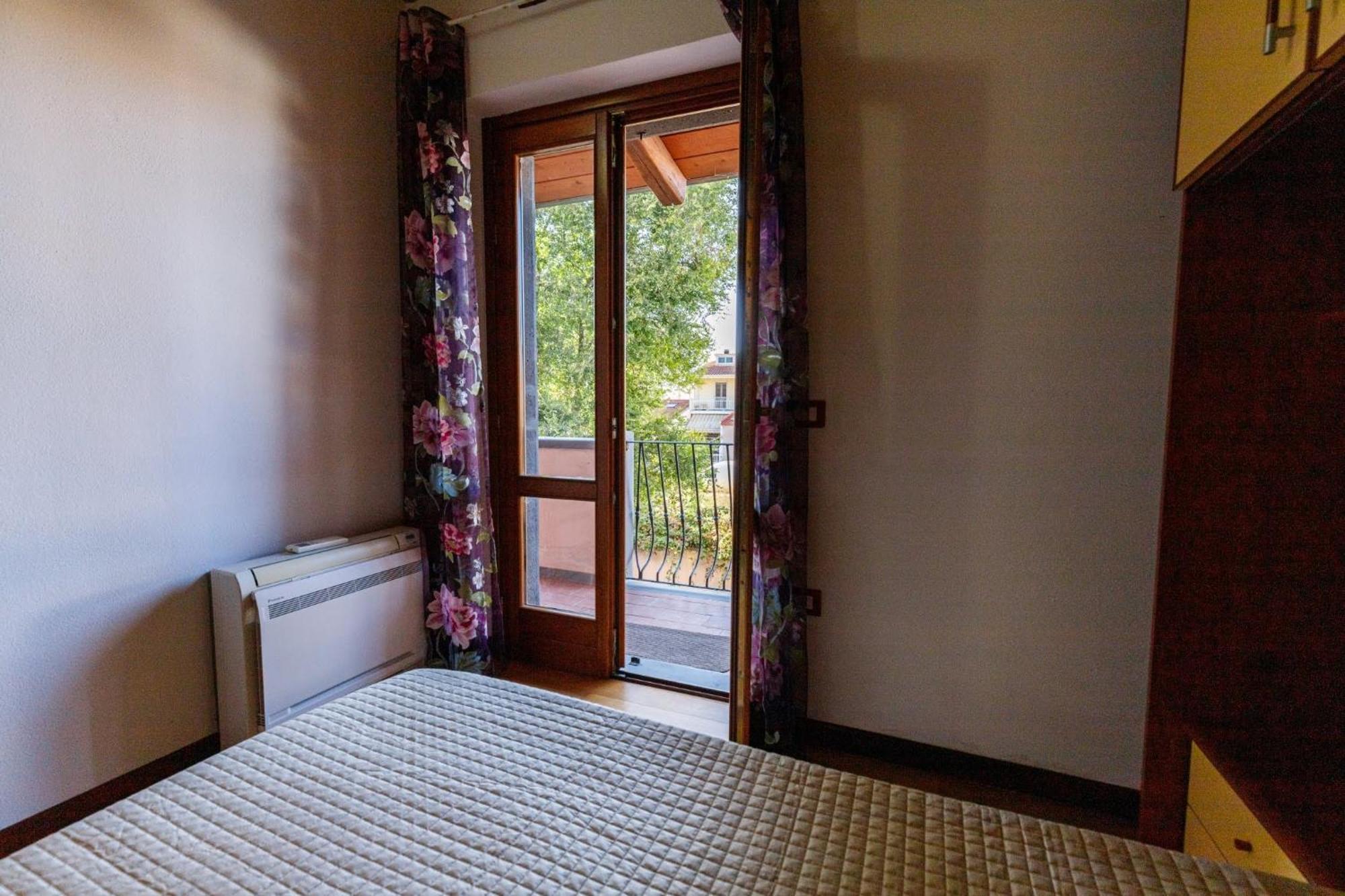 Casa Lilla 1 E 2 Apartment โอริสตาโน ภายนอก รูปภาพ