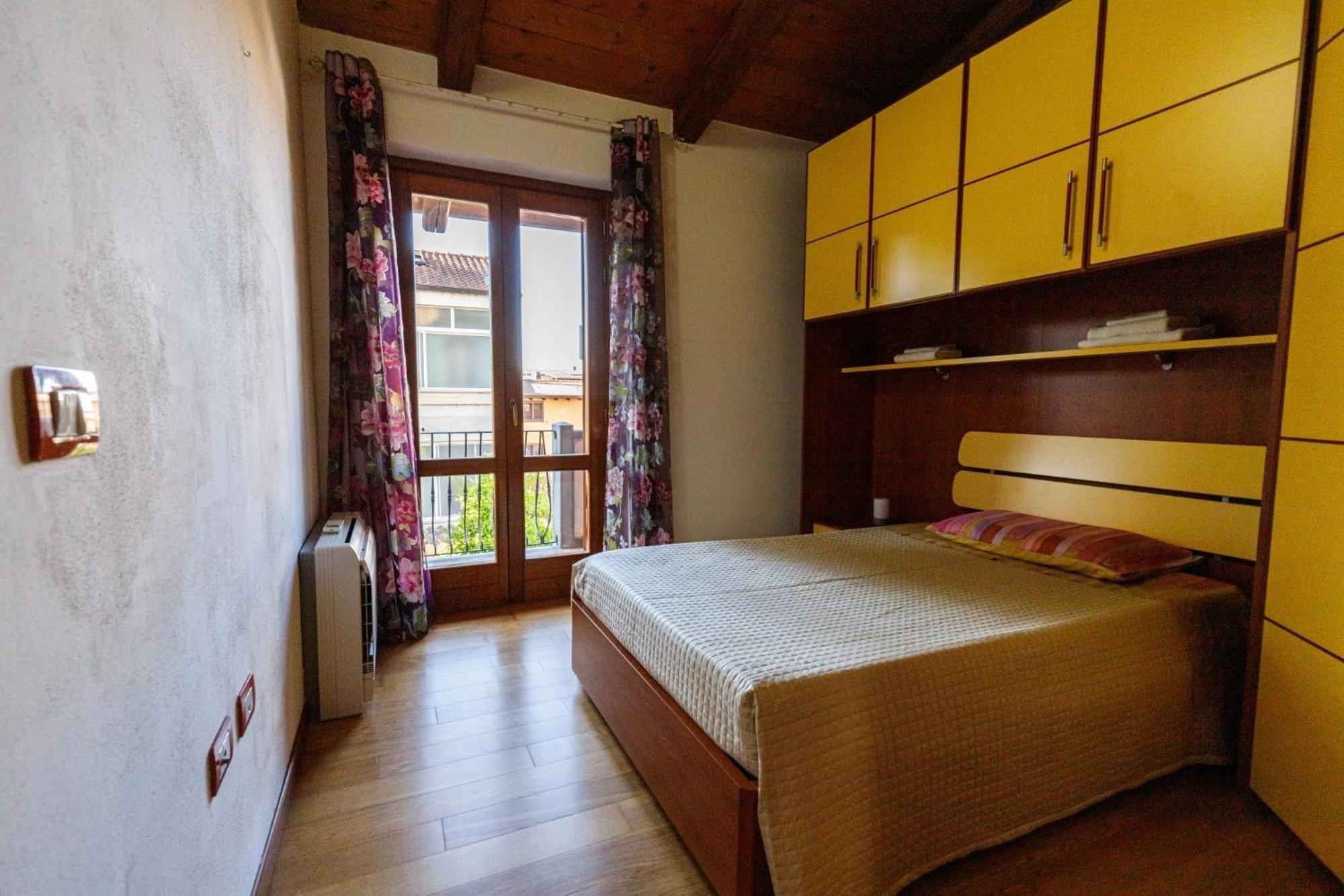 Casa Lilla 1 E 2 Apartment โอริสตาโน ภายนอก รูปภาพ